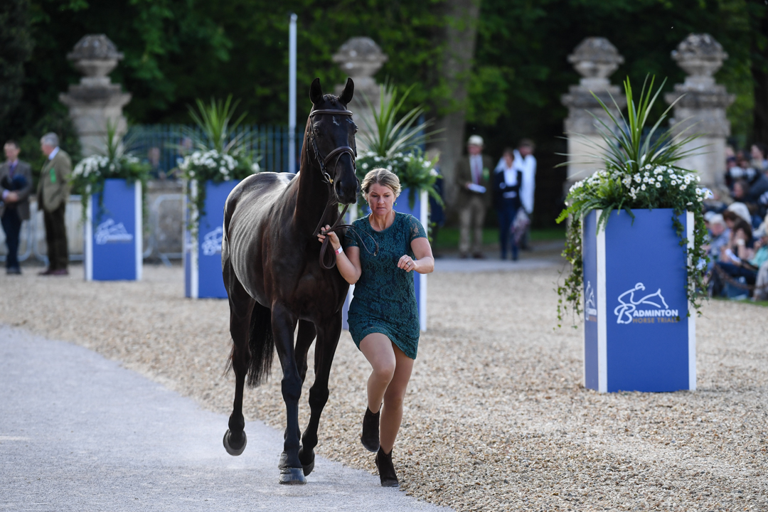 Badminton trot-up