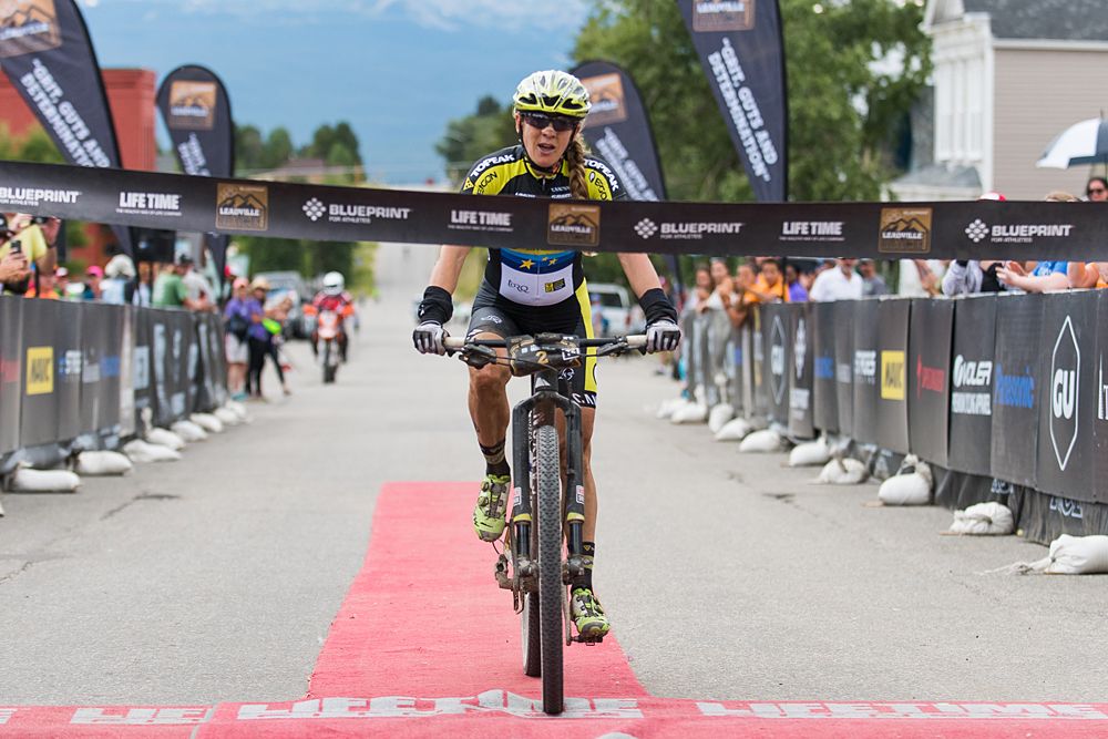 Sally Bigham wins women's 2016 Leadville 100