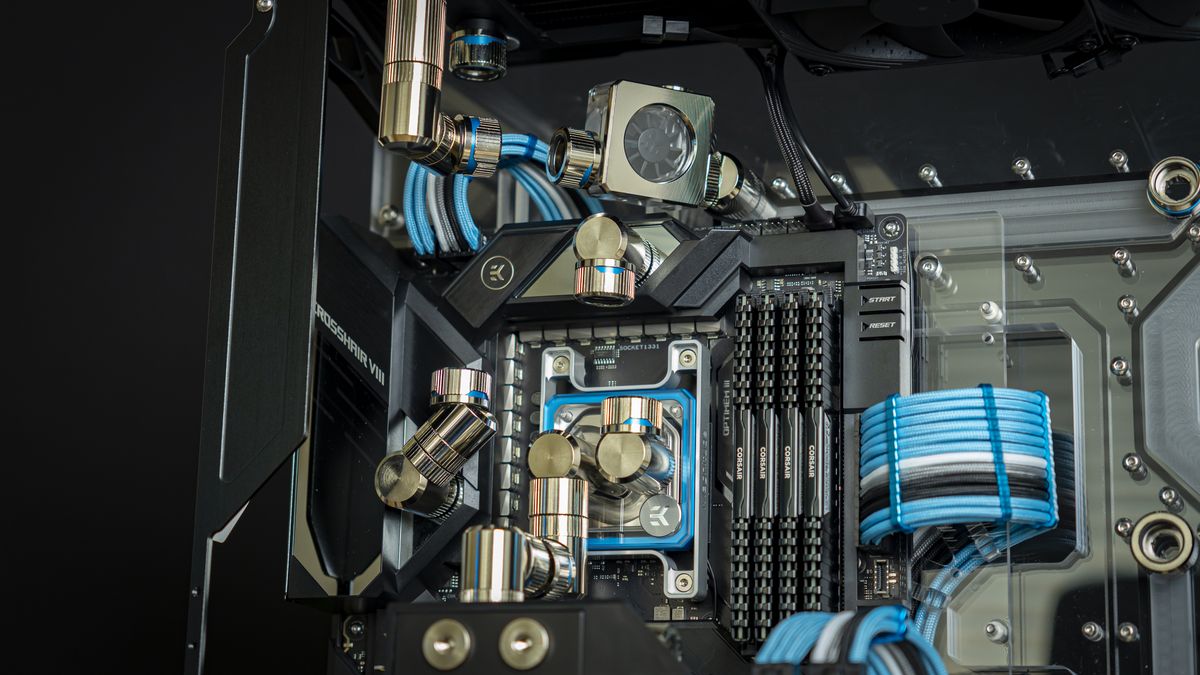 Blue Shift, Spectre III PC Build