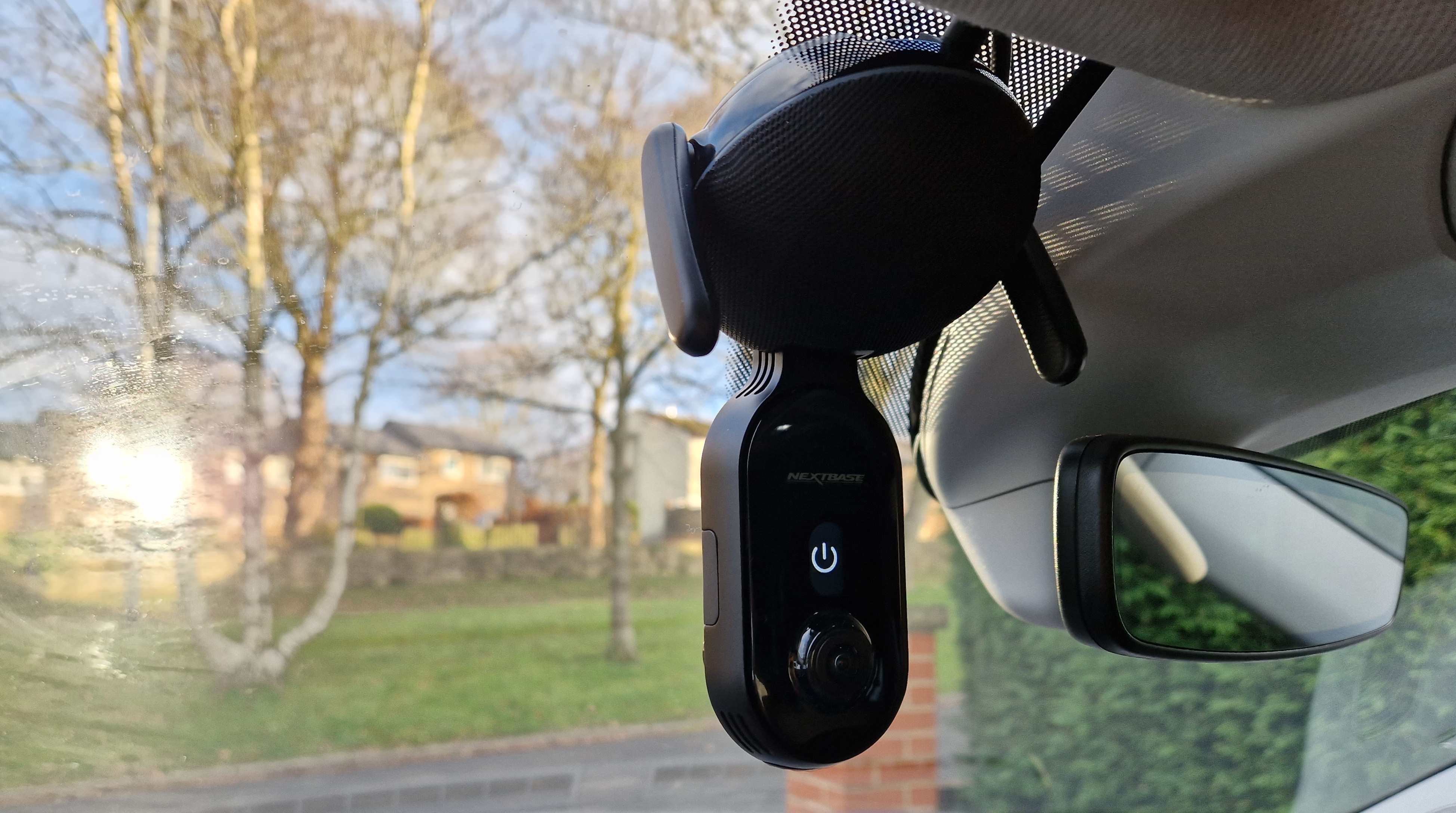 Nextbase iQ review lead