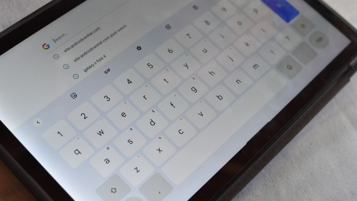 This Gboard update makes typing on Android tablets much easier