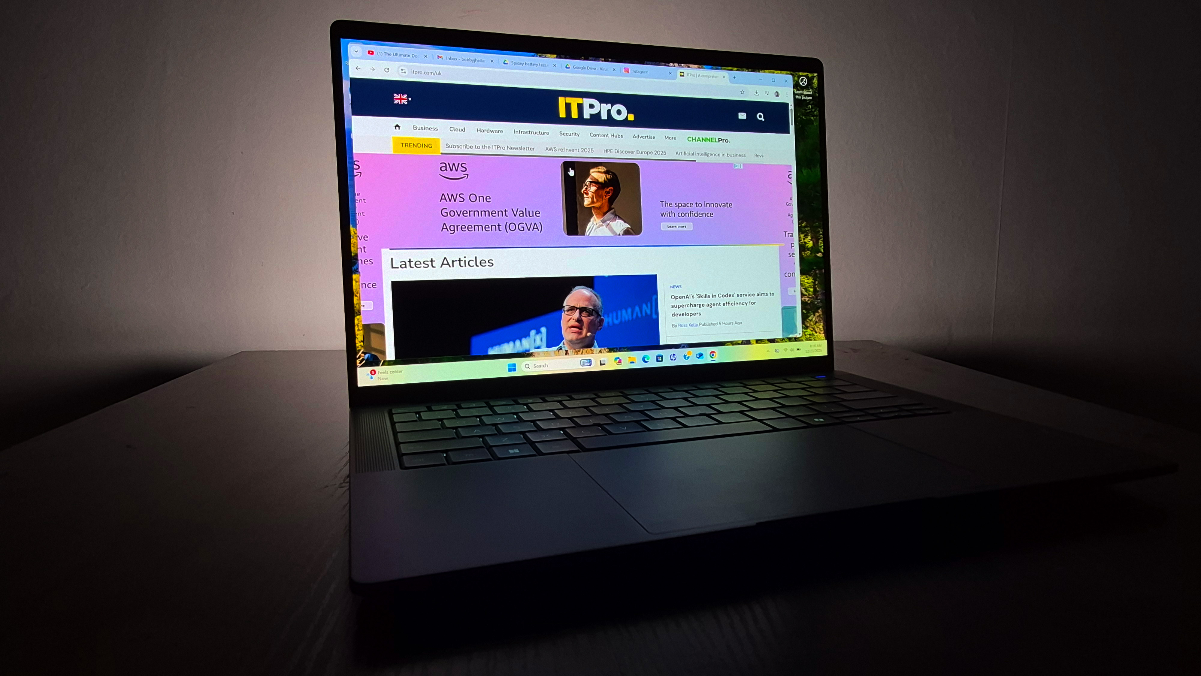 The HP EliteBook X G2i on a desk