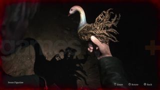 The combined Swan Figurine in Silent Hill 2 Remake