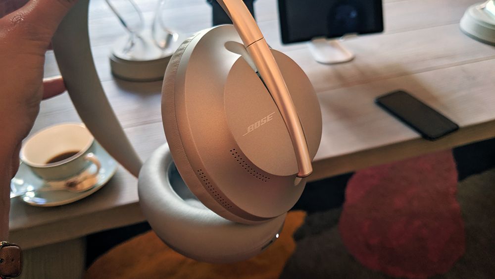 Bose Noise Cancelling Headphones 700 review