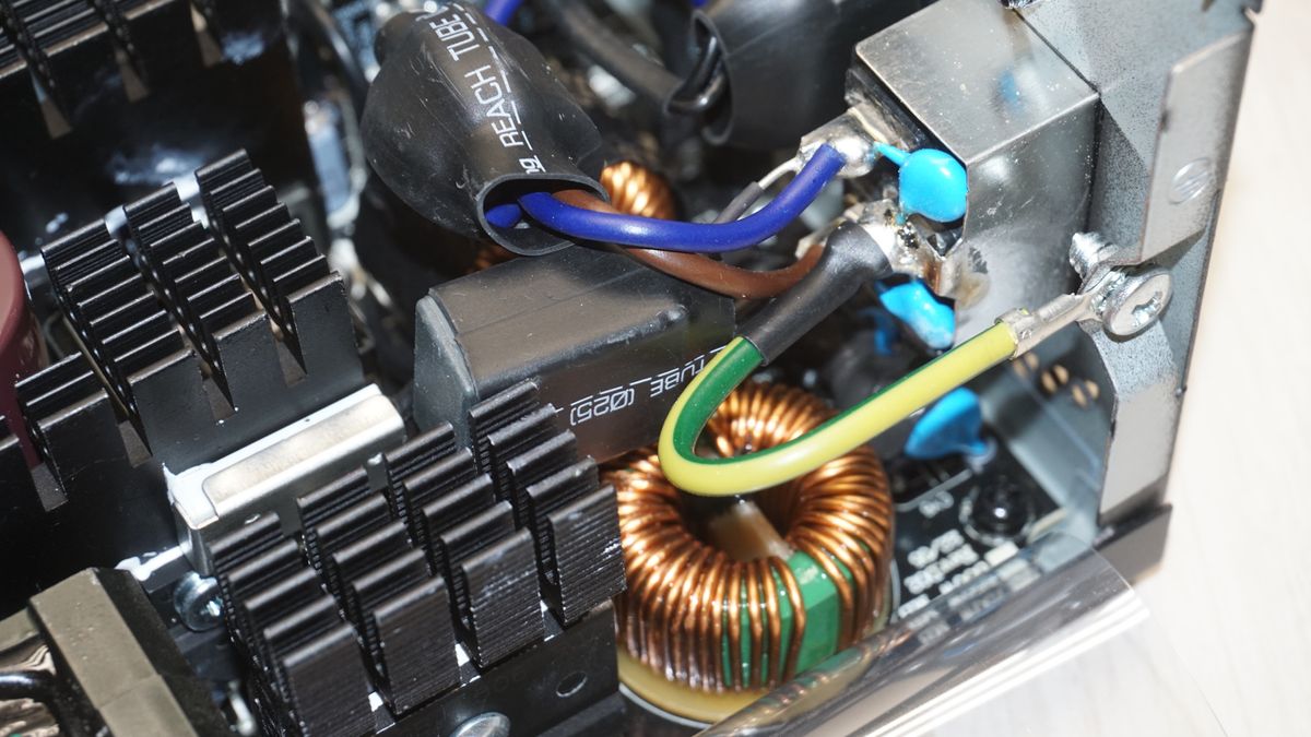 Corsair RM850x Shift 850W ATX 3.1