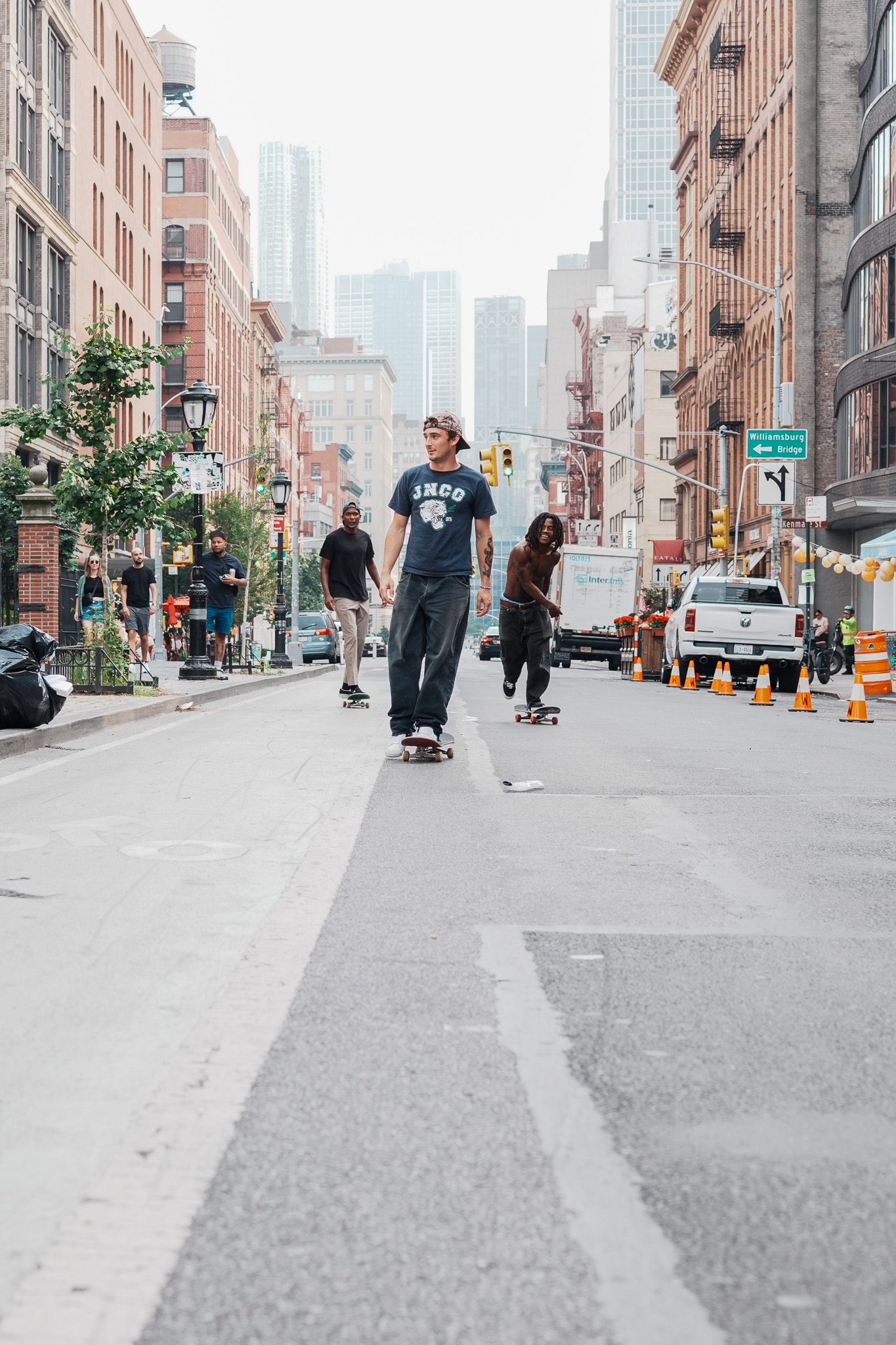 Sony RX1R III - 3 Skaters Riding towards camera (2)