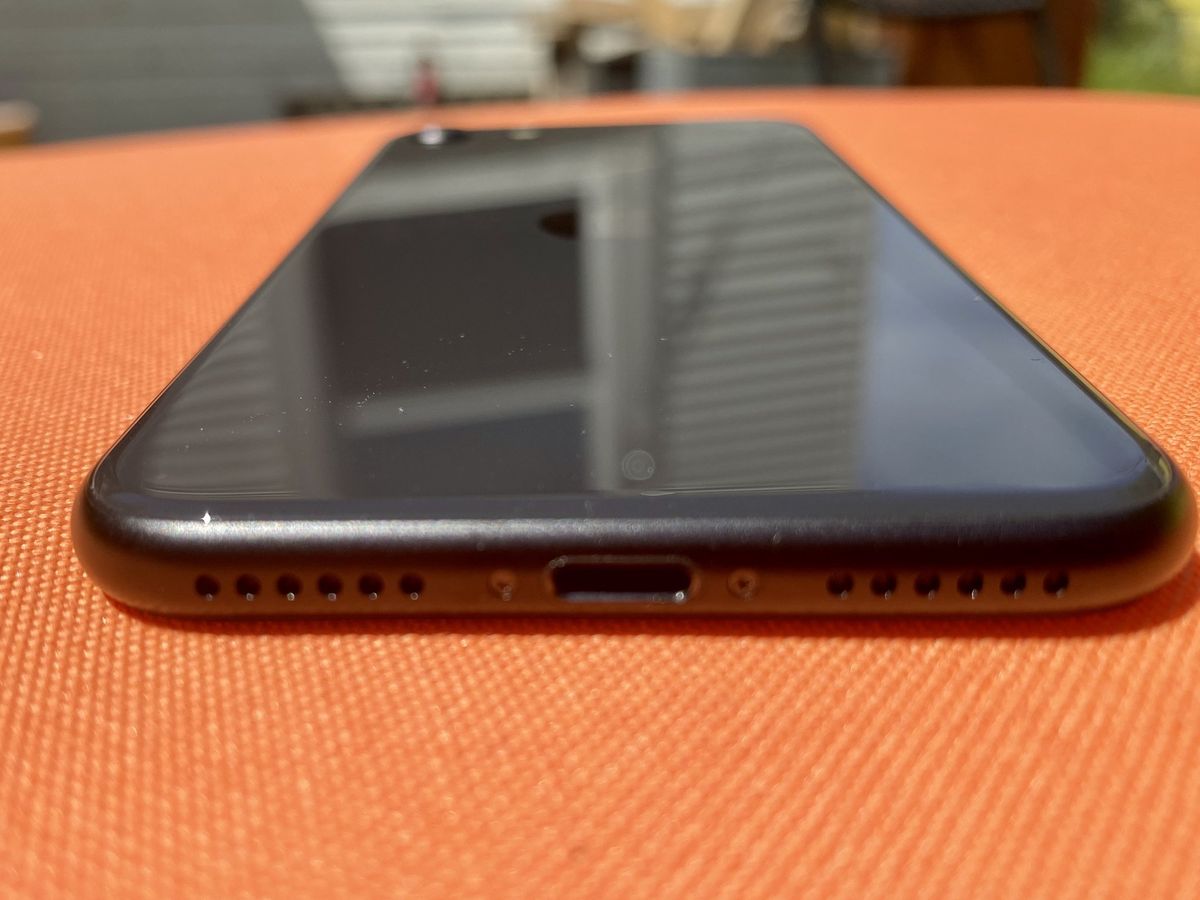 iPhone SE (2020) vs iPhone 8: What's the difference (and should you