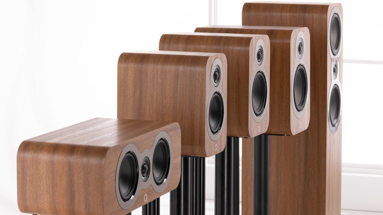Q Acosutics 3000c series on white background