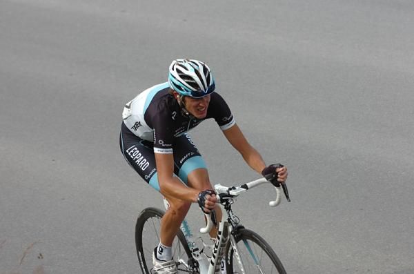 Andy Schleck (Leopard - Trek) chases the leader