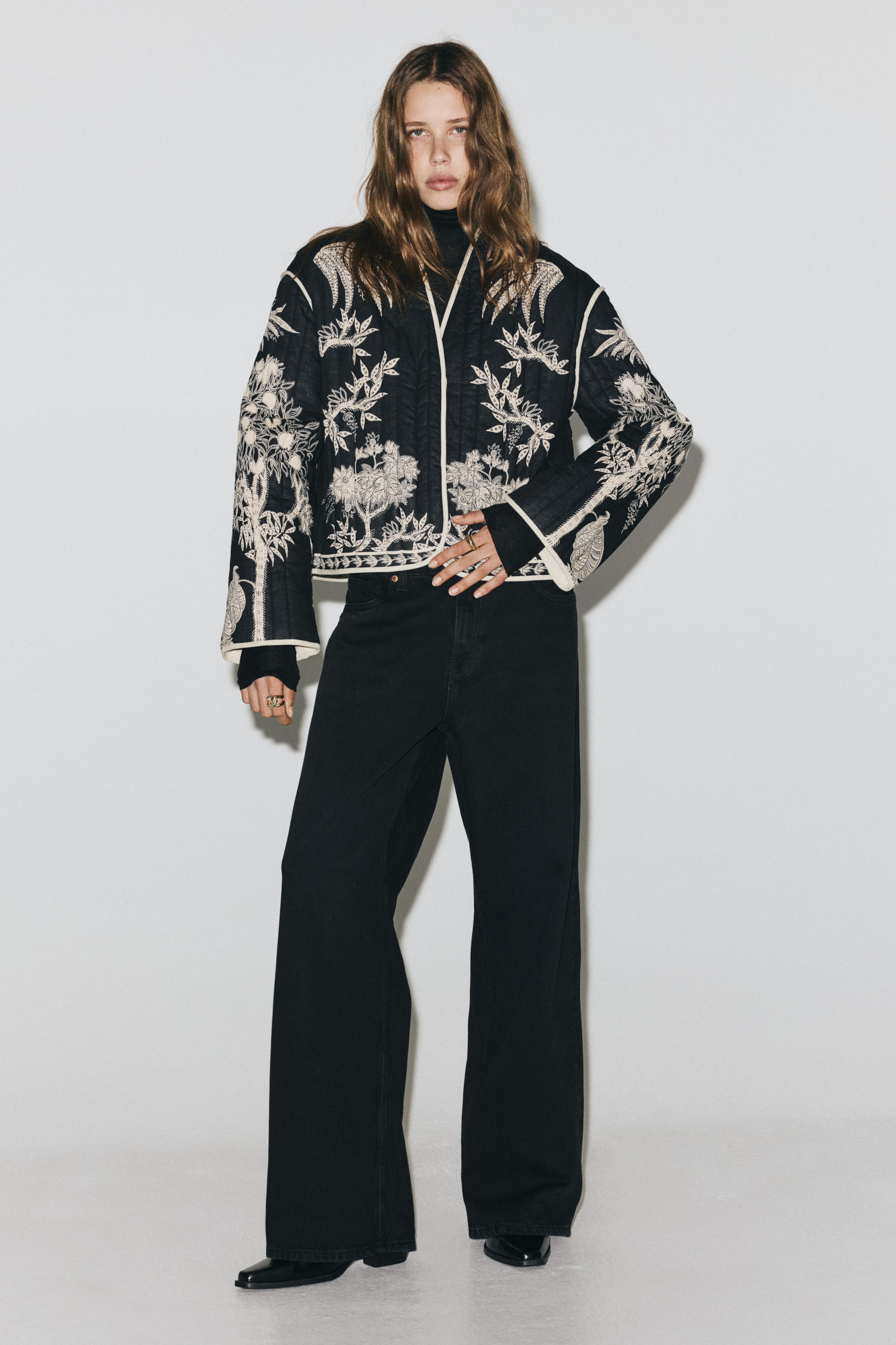 Quilted Jacket - Black/patterned