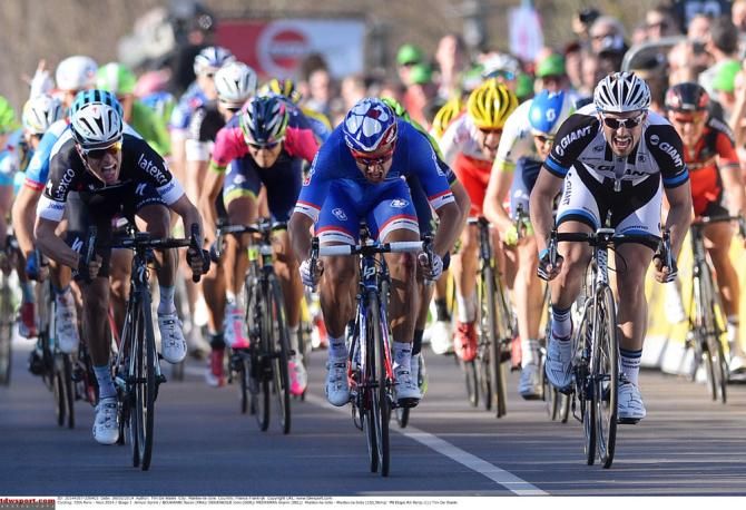 The sprint for the line on stage 1 of Paris-Nice