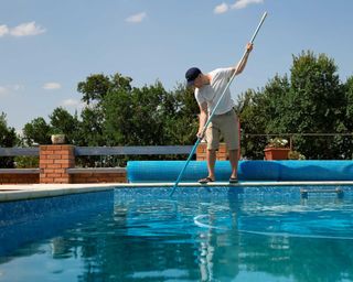 cleaning a pool