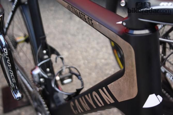 Alexander Kristoff (Katusha) is riding an iridescent gold accented Canyon Ultimate CF