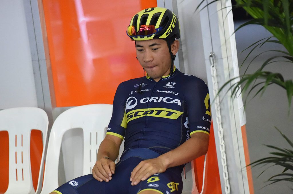 Caleb Ewan (Orica-Scott) takes a moment before heading off on a ride