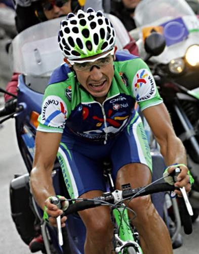 Eladio Jimenez (Comunidad Valenciana) on his solo breakaway.