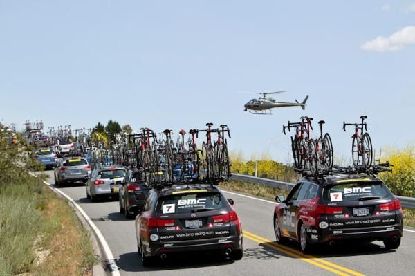 Congestion back in the race caravan as it gets closer to town.