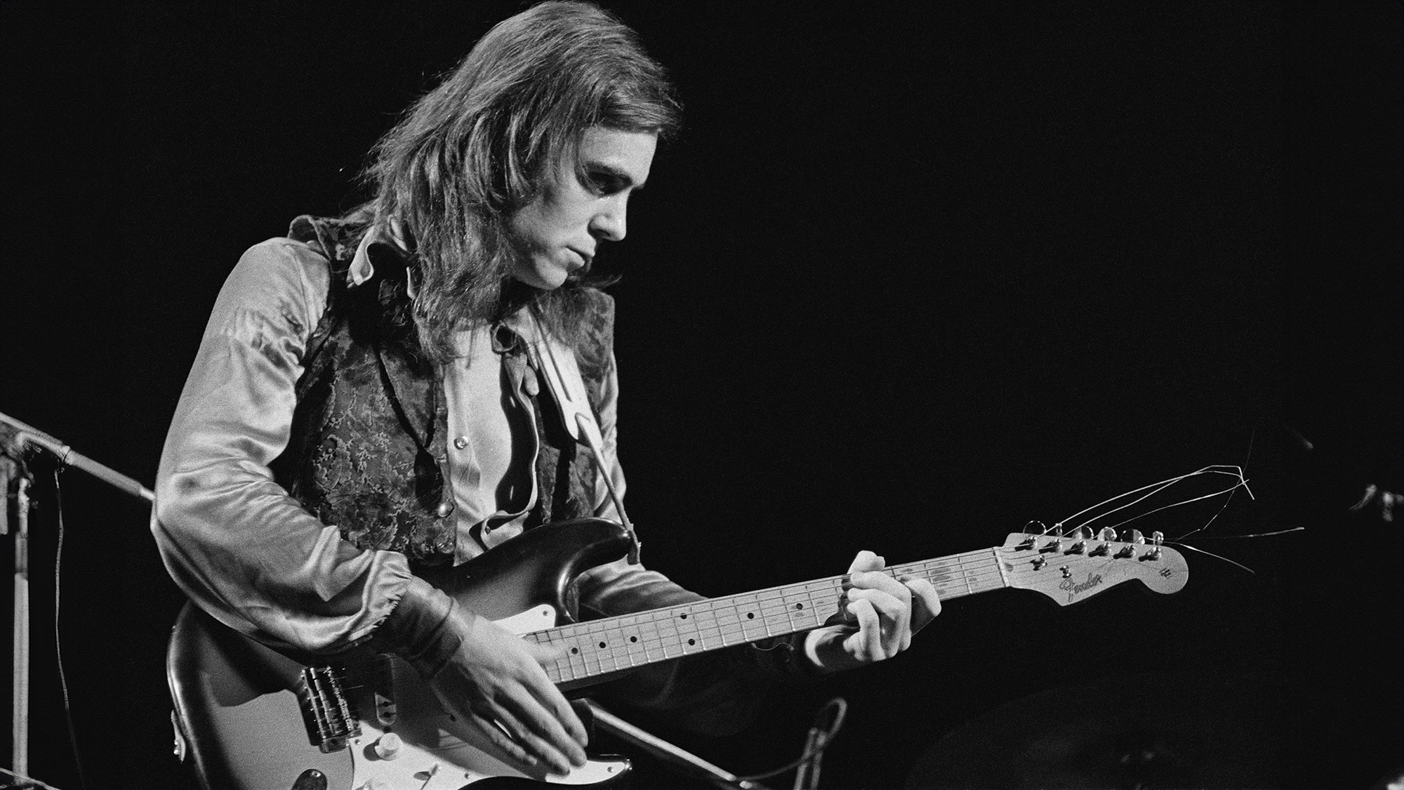 English rock singer and guitarist Terry Reid performing on stage, 24th June 1973. 