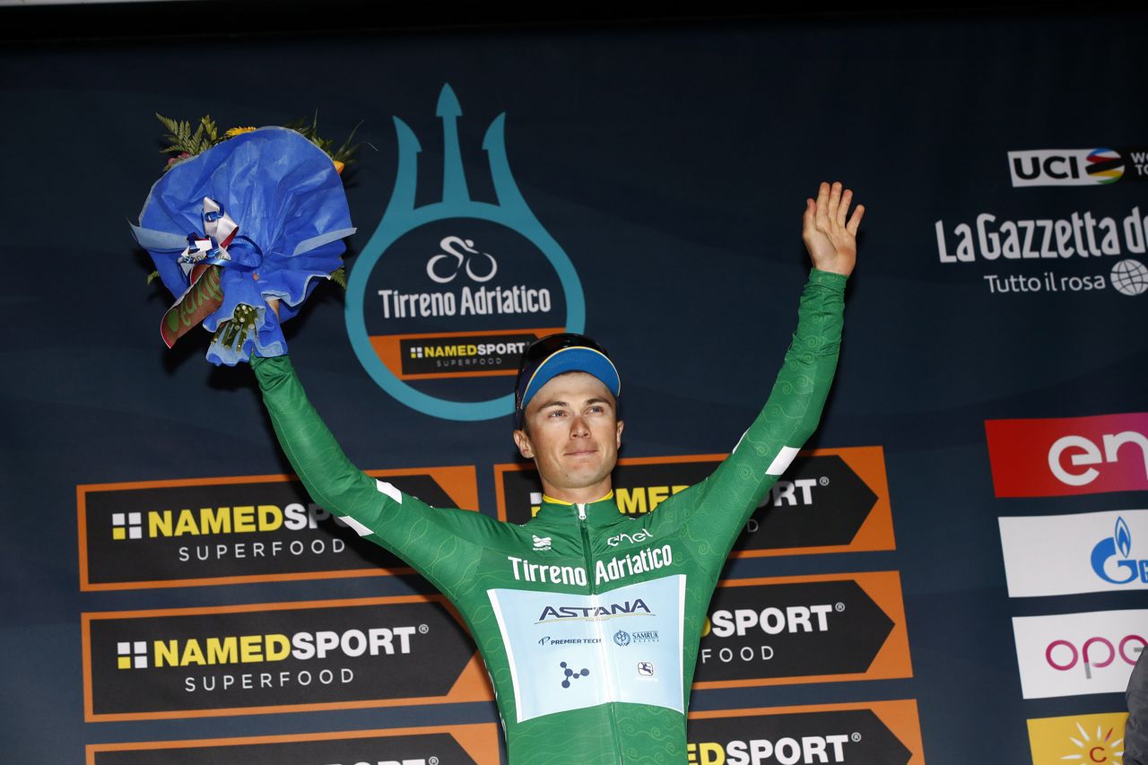 Alexey Lutsenko wins the green jersey