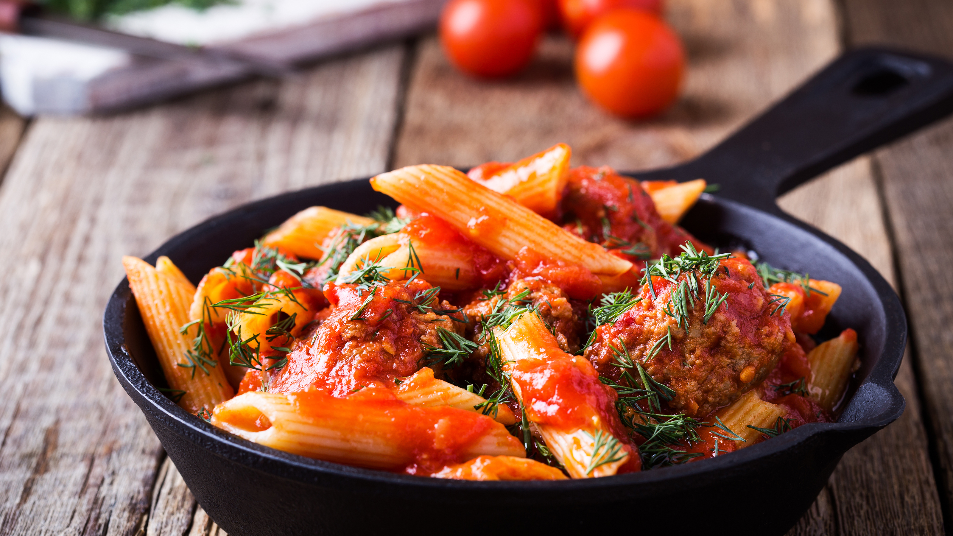 tomato pasta cooked in cast iron