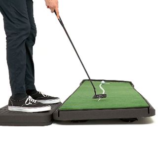 PuttOUT AirBreak Putting Mat