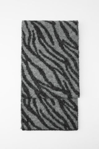 Animal Print Knit Scarf