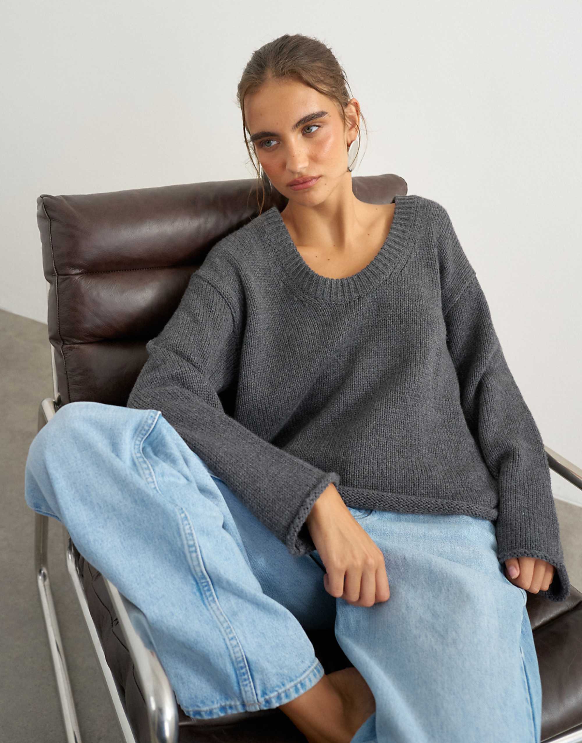 Topshop Knitted Scoop Neck Jumper in Charcoal