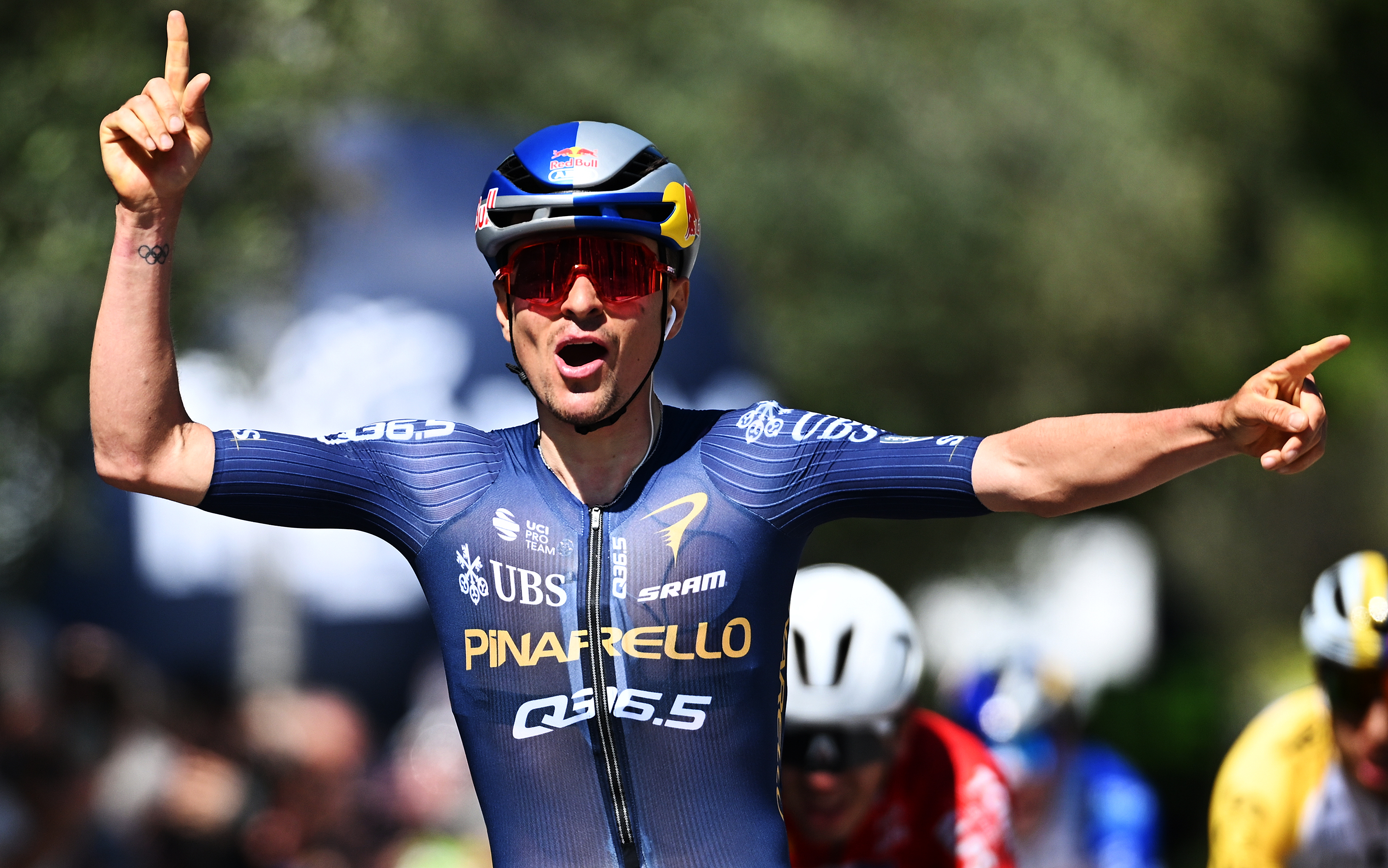 Tom Pidcock wins at the Tour of the Alps