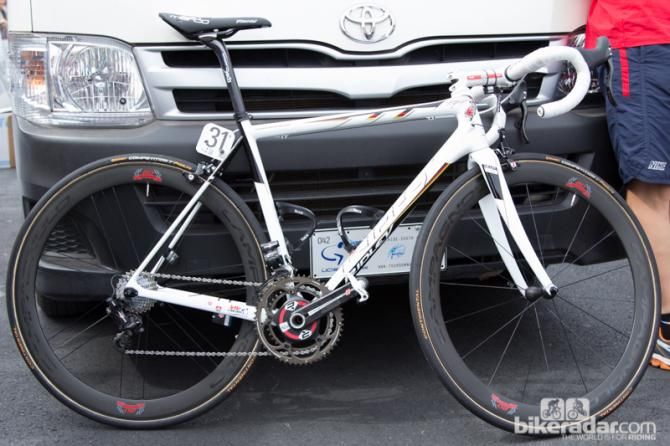Greipel swapped between bikes depending on his stage chances - for the hillier stages he rode a Helium SL