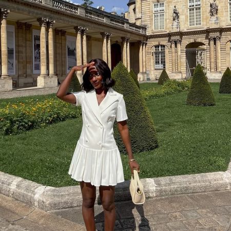 Aida Badji wearing mauve blusher