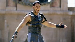 En stillbild av Russell Crowe som Maximus Decimus Meridius som gladiator i Gladiator.