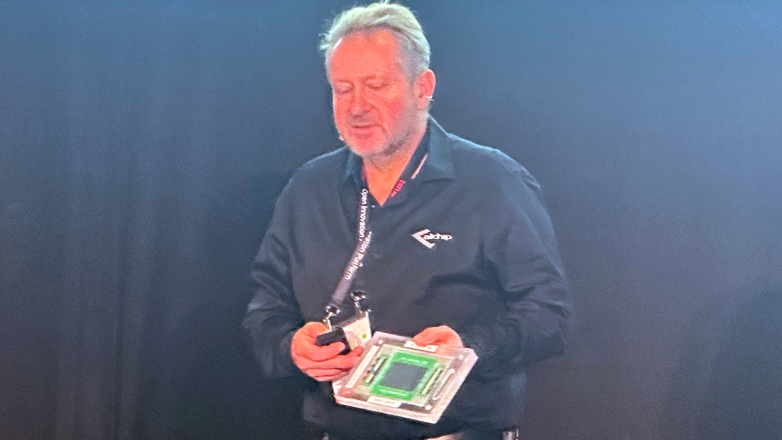 First demonstration of TSMC COUPE-based silicon photonics subsystem.