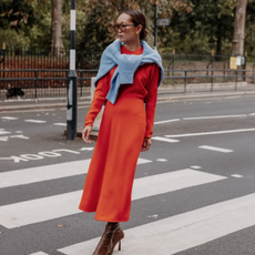 @marikokuo wears red jumper and skirt and blue jumper