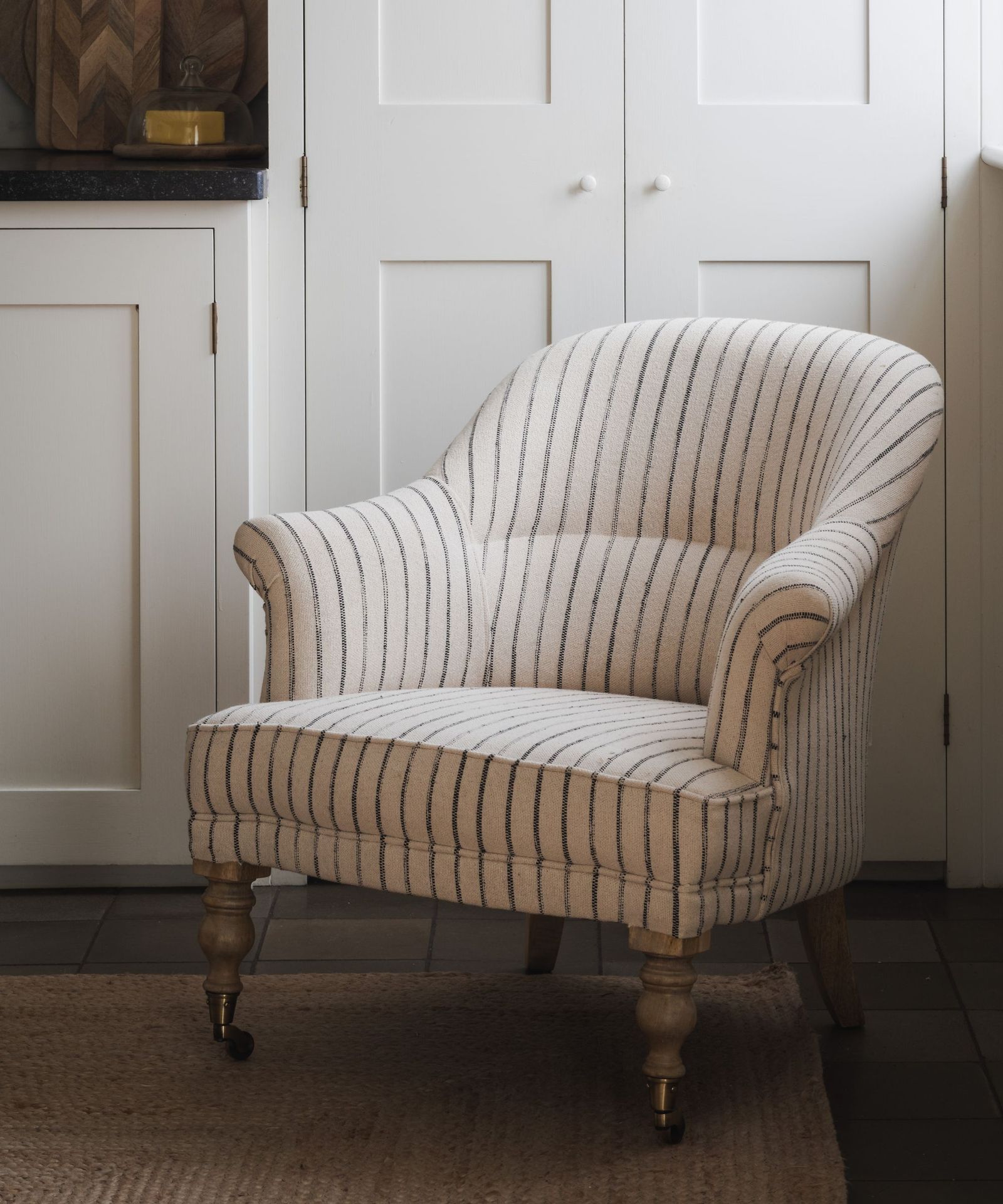 How to remove odors from upholstery five quick tricks