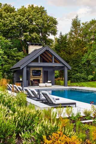 pool cabana in backyard by Richardson & Associates Landscape Architecture