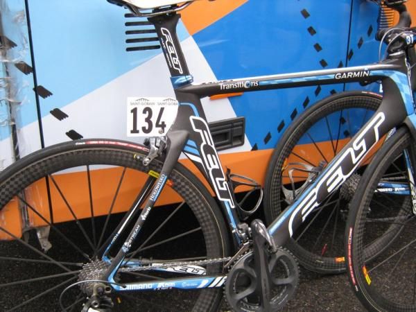Svein Tuft (Garmin-Transitions) went for medium profile wheels