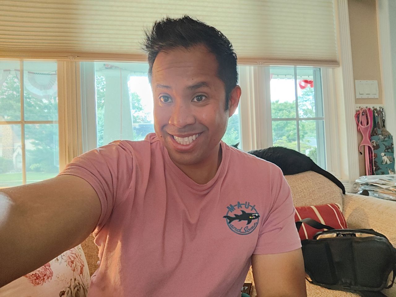 Motorola Razr Plus 2023 selfie sample.