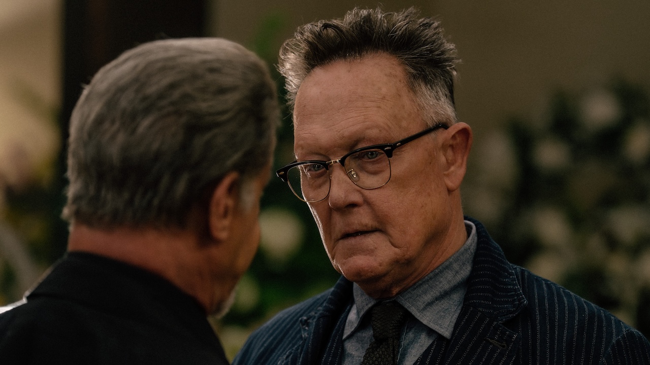 Jeremiah in Dwight&#039;s face in Tulsa King Season 3