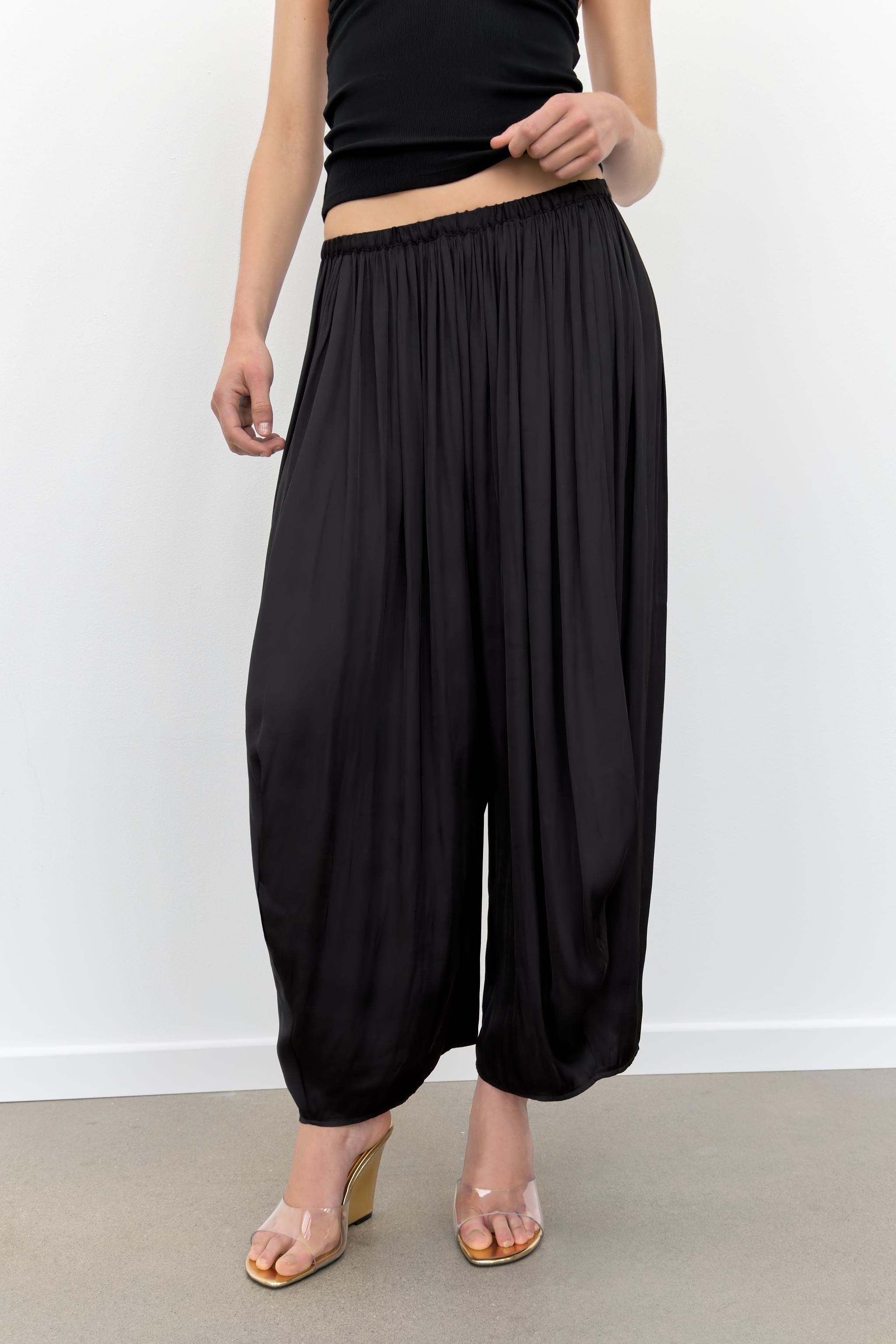 Pleated Balloon Pants