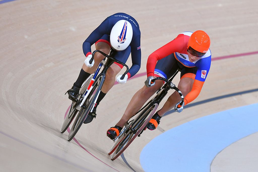 Rebecca James (Great Britain) goes head-to-head with Elis Ligtee (Netherlands) in the sprint semi which was won by the Briton