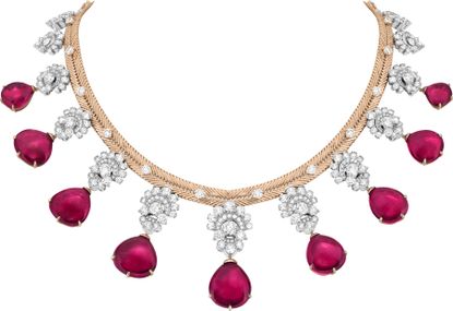Van Cleef & Arpels necklace inspired by Grand Tour