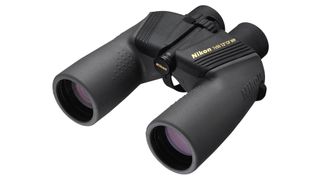 Best marine binoculars: Nikon Oceanpro 7x50 CF WP
