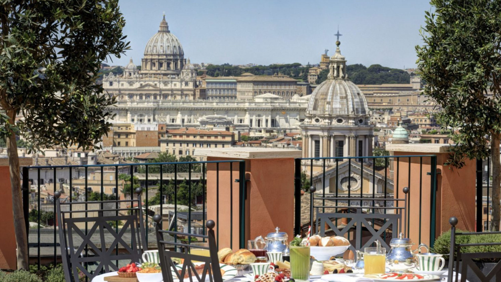 Hotel de la Ville views of Rome skyline