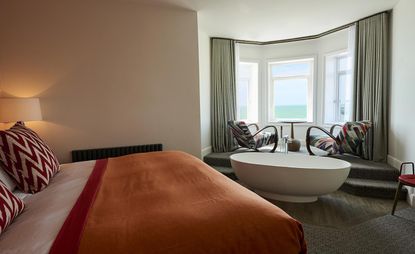 Brighton Harbour Hotel — Brighton, UK - Guest room