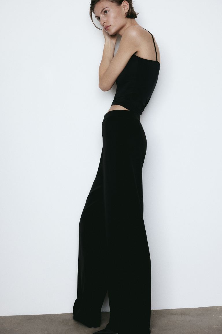 Wide-leg Pants