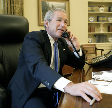 Shuttle Crew Takes Presidential Call, Moves Cargo