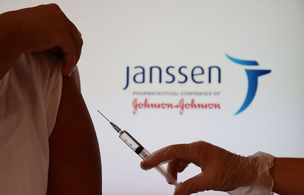 US may pause J&J coronavirus vaccines due to rare cases of blood clots
