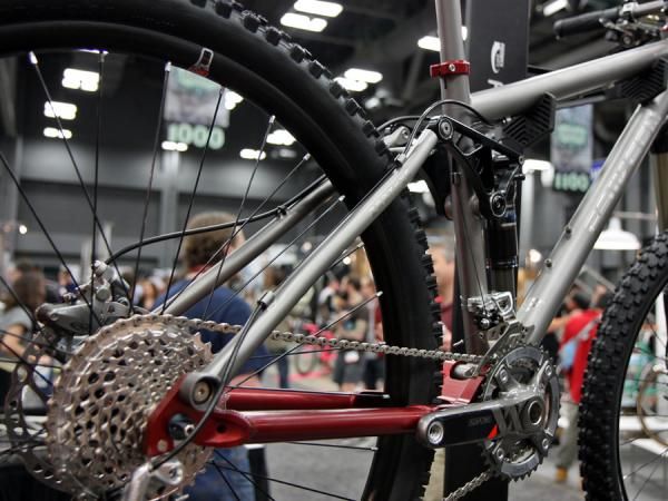 Eriksen uses titanium seat stays on the Ventana rear end instead of the standard aluminum ones.