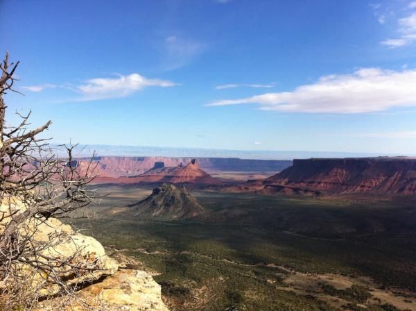 Great views off Porcupine Rim in Moab