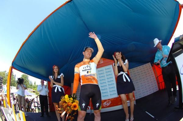 Matthew Goss (HTC-Highroad) claimed the leader's jersey back