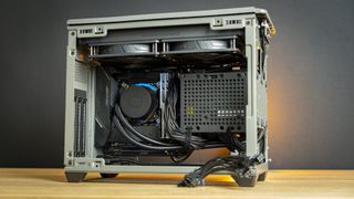 Cooler Master NR200P Max